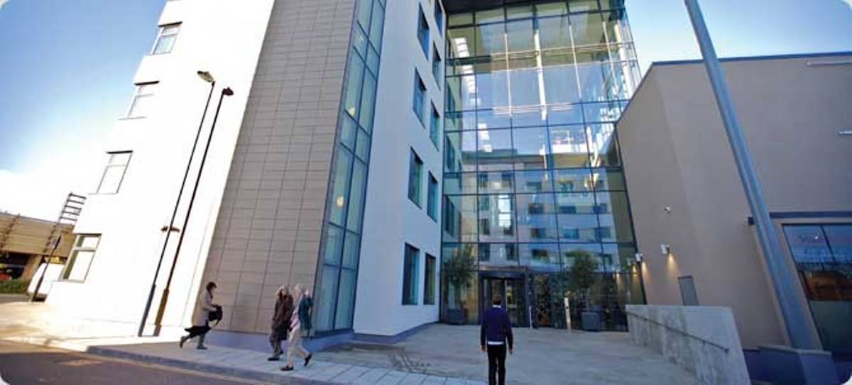 Bellerbys College, Brighton