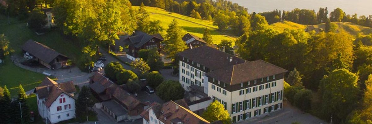 Institut Montana Zugerberg, England